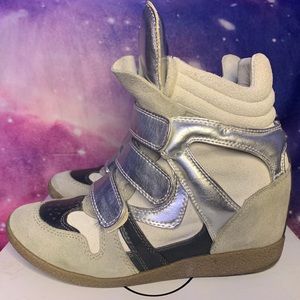 Steve Madden Hilight Suede Silver Sneaker US7